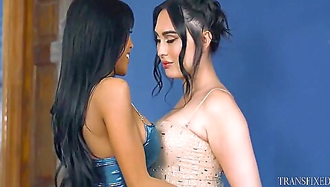 Asian milf gets her pussy and ass pounded and cunnilingus