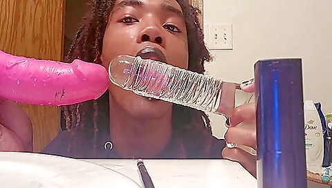 Ebony chick takes a footjob and gets all cum over her butt