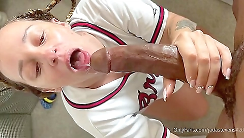 Hot amateur black girl gets her pussy fucked and facial